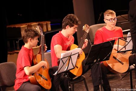 Koncert orkestrov in pevskega zbora Glasbene šole Kamnik  (18)